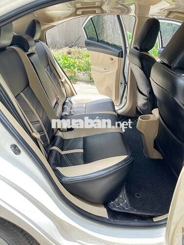 Toyota Vios 2016 số sàn màu trắng