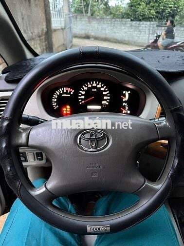 Toyota Innova Đen Số sàn 7 chỗ