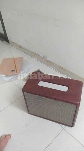Bán 2 box Marshall Worbun 3 2 màu đỏ đô, đỏ nâu