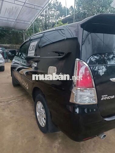Toyota Innova Đen Số sàn 7 chỗ