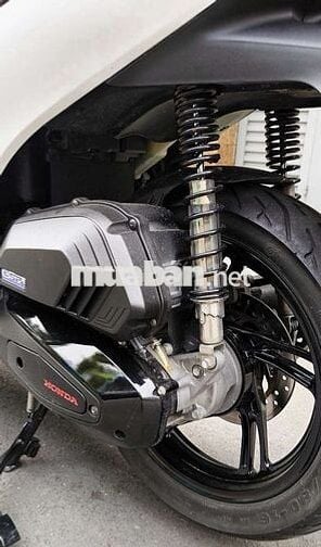 Honda SH màu Trắng như mới cần đổi xe