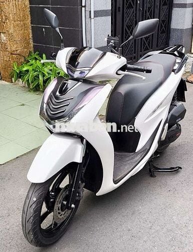 Honda SH màu Trắng như mới cần đổi xe