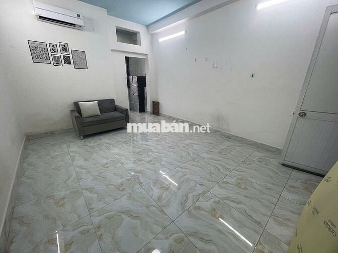 Phòng trọ trống 25m2 Đường chính Hồng Bàng Q.11