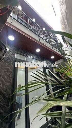 nhà rẻ nội htất mới , có 1 khong 2