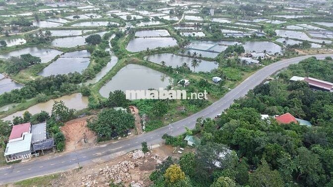 HIẾM! ĐẤT ĐỐI DIỆN VINHOMES CAM RANH 150m2 - SỔ RIÊNG GIÁ CHỈ 1,7 TỶ