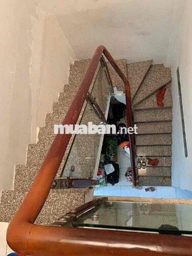 Nhà mặt tiền 2 tầng Lò Siêu Q11 sầm uất 42m2 ( 3.6m x 12m) tiện kd