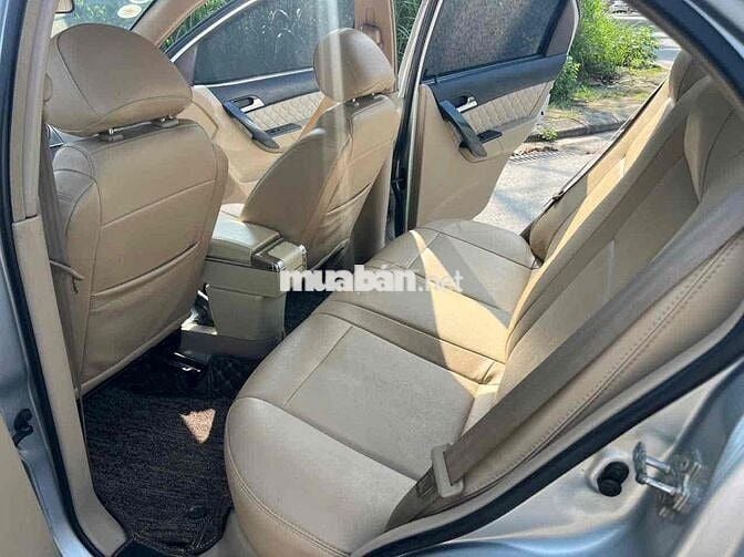 Chevrolet Aveo 2015 Bạc