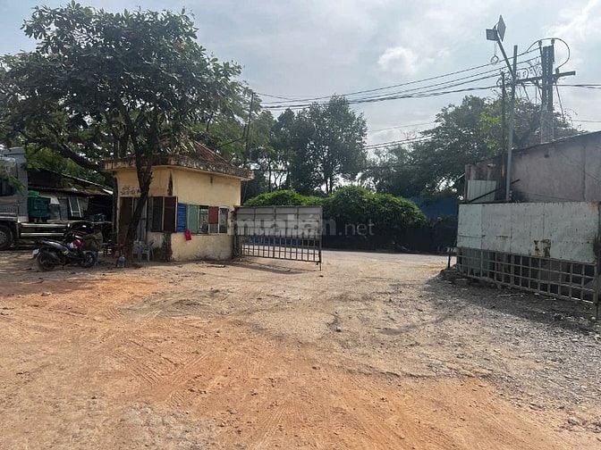 cần cho thuê nhà kho 450m2, xe cont ra vào được, có điện 3 pha,