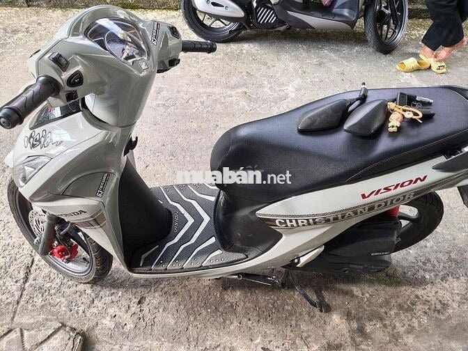 Honda Vision 2024 Xi măng 8000 km