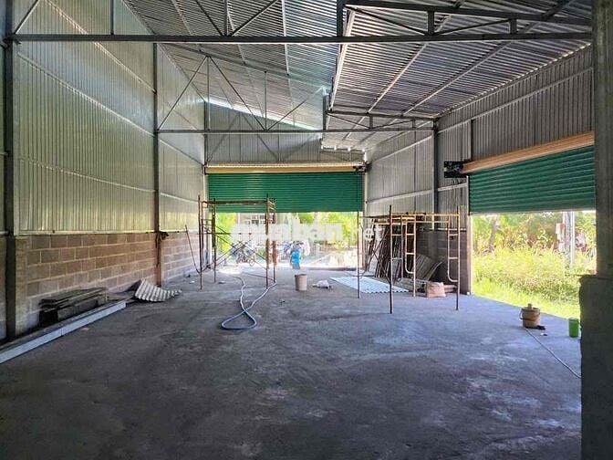 BÁN ĐẤT CÓ SẴN NHÀ XƯỞNG – MẶT TIỀN ĐƯỜNG CÂY DƯỚI, DIÊN AN