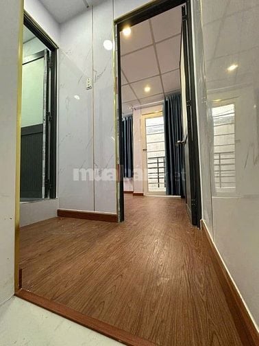 Bán nhà 2 lầu 33m2 sát mặt tiền đường Đặng Chất Phường 2 Quận 8, SR