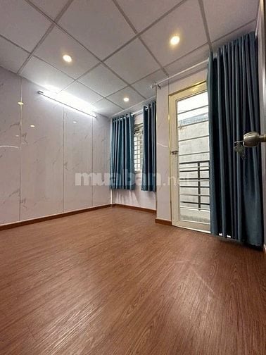 Bán nhà 2 lầu 33m2 sát mặt tiền đường Đặng Chất Phường 2 Quận 8, SR