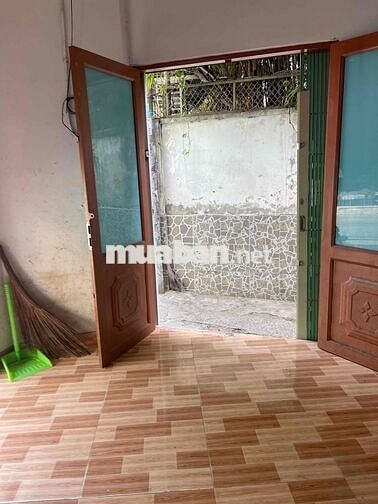 Cần cho thuê gấp mặt bằng. đường Nguyên Hồng p11. số 74 nh