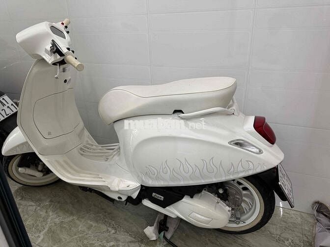 Piaggio Vespa Justin Bieber 125cc Trắng