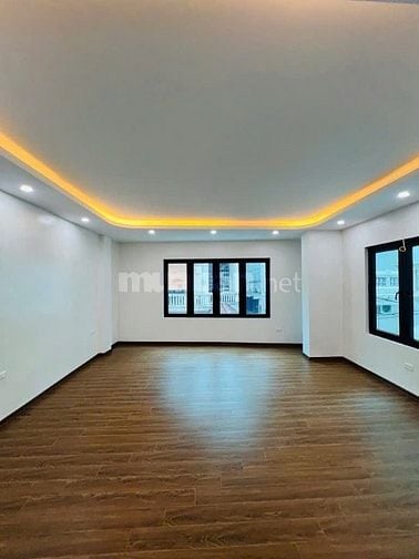 Bán nhà 7 tầng 43m2 thang máy , mới , mặt ngõ KD ô tô tránh