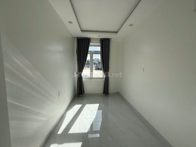 NHÀ MỚI XÂY CHO THUÊ – 3PN, CÓ SÂN ĐẬU Ô TÔ – MÊ LINH, PHƯỜNG LÂM VIÊN