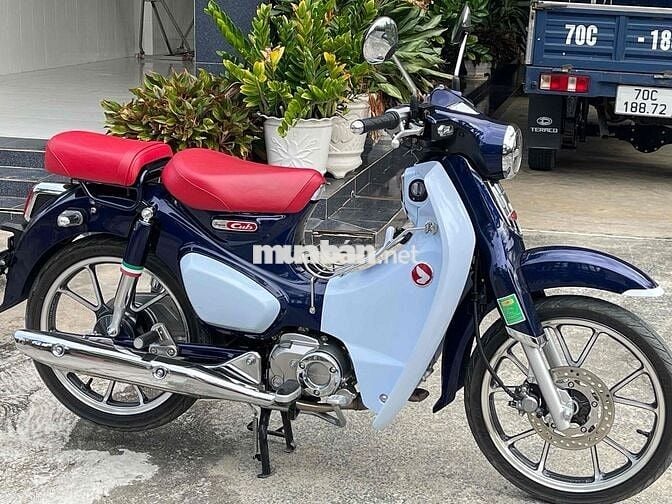 Super cup125 nhập thái. odo 8k km như xe mới