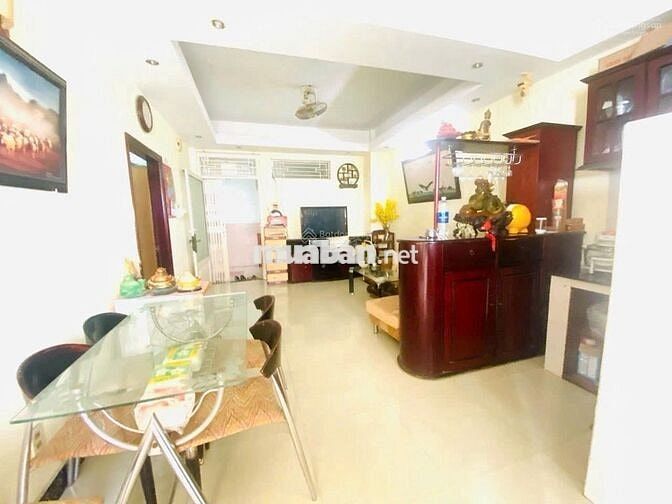 Bán căn hộ 2 phòng ngủ 68m2 chung cư kiến thành đg Bà Hom, P13, Q6