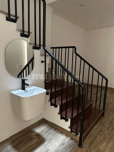 Bán nhà ngõ 264/17 đường Âu Cơ, phường Hồng Hà, DT 50m2x5tầng xây mới