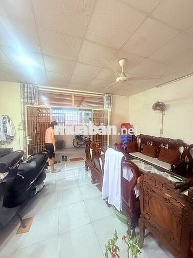 Nhà hót tân bình ngang 5,5 ...chỉ có 7 đồng 2.nhanh tay nào quý khách