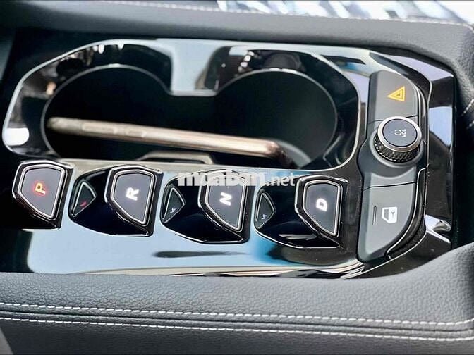 VinFast VF8 S 2024 Trắng