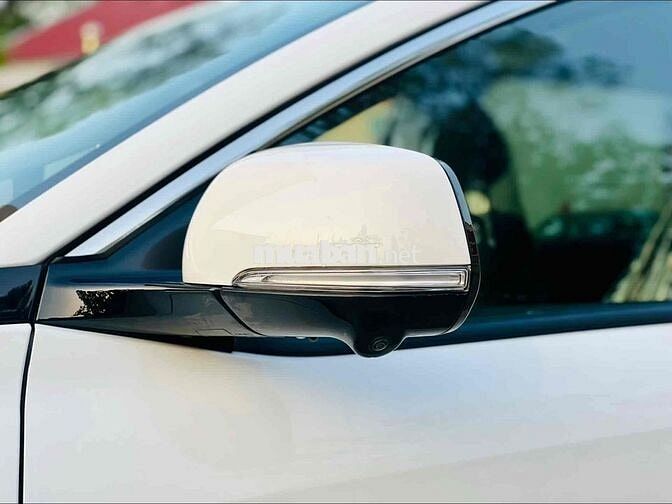 VinFast VF8 S 2024 Trắng