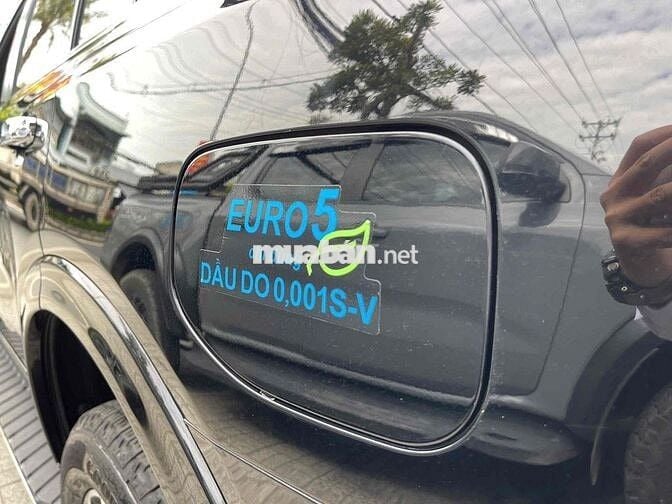 Ford Everest 2024 Titanium 2.0L 4x2 AT