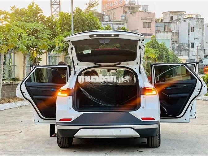 VinFast VF8 S 2024 Trắng