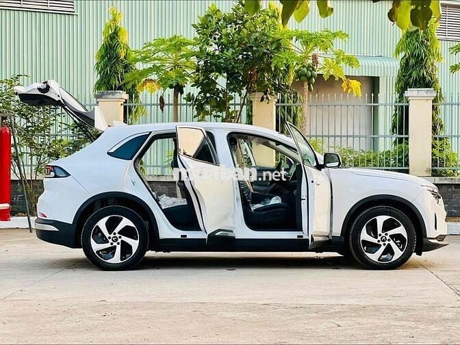 VinFast VF8 S 2024 Trắng