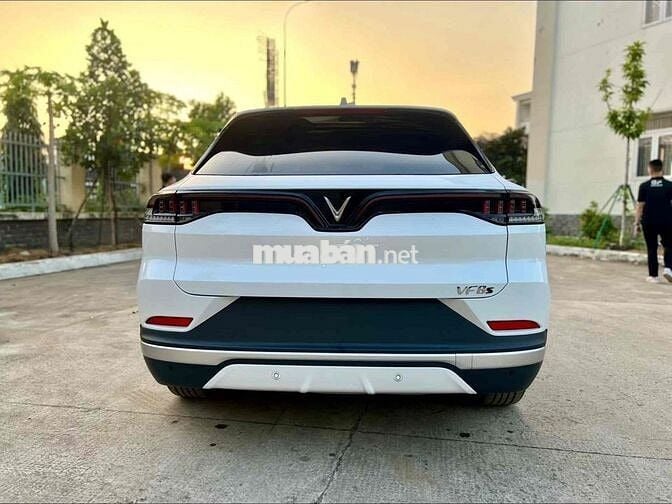 VinFast VF8 S 2024 Trắng