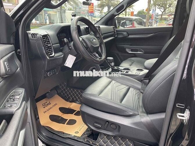 Ford Everest 2024 Titanium 2.0L 4x2 AT