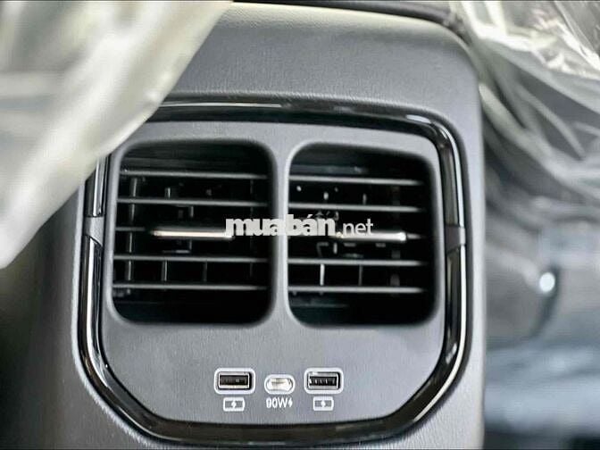 VinFast VF8 S 2024 Trắng