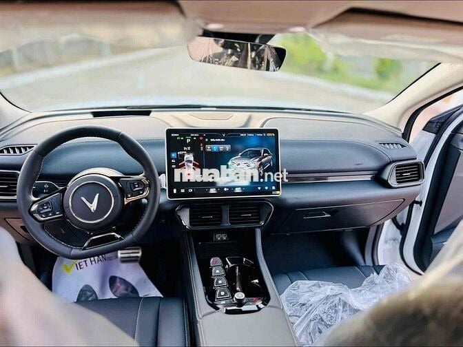 VinFast VF8 S 2024 Trắng