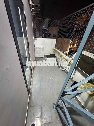 Nhà cho thuê nguyên căn gần trường UEF