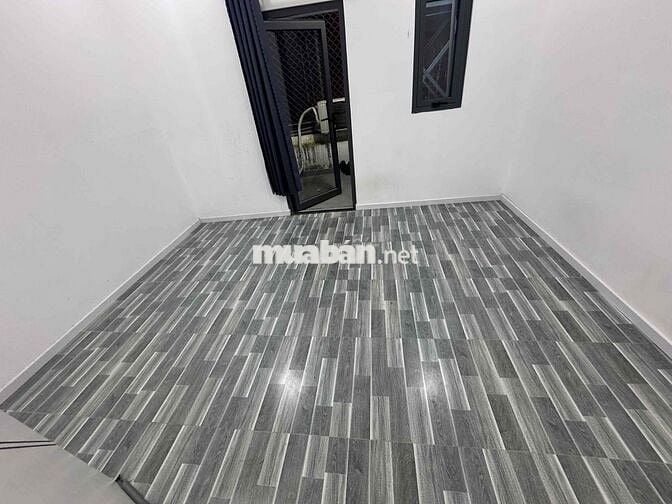 Nhà cho thuê nguyên căn gần trường UEF