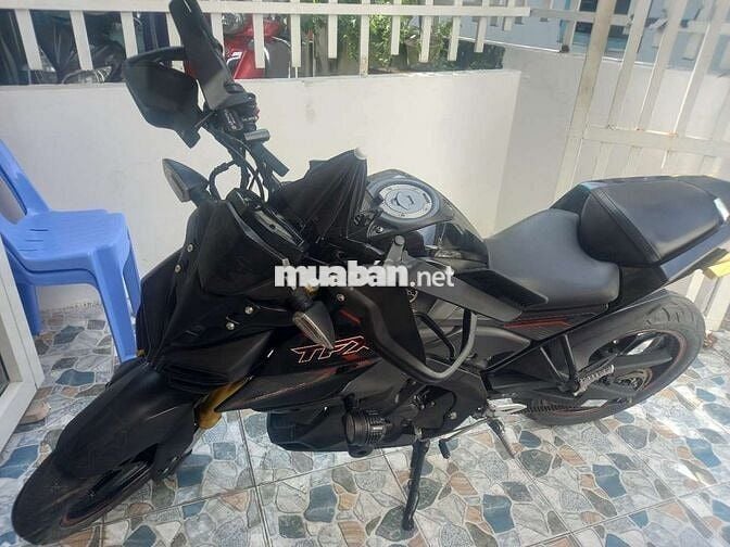 Yamaha TFX 2017 Đen Côn tay Thể thao