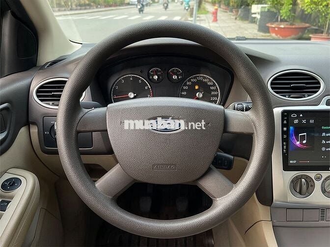 Ford Focus 2009 1.8L MT Sedan