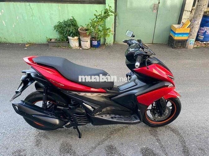 Yamaha NVX 125 Khóa SMK Đỏ đen giá tốt