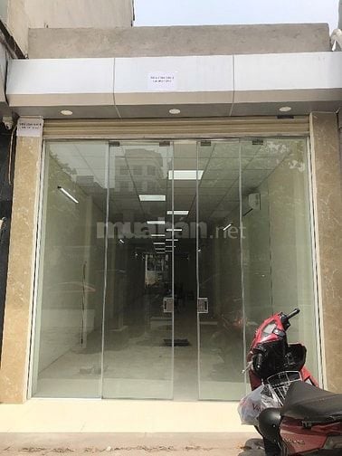 Chính chủ bán nhà đẹp mặt phố Nguyễn Xiển