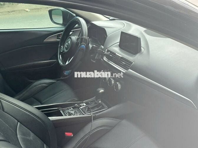 Mazda 3 Đen Tự động