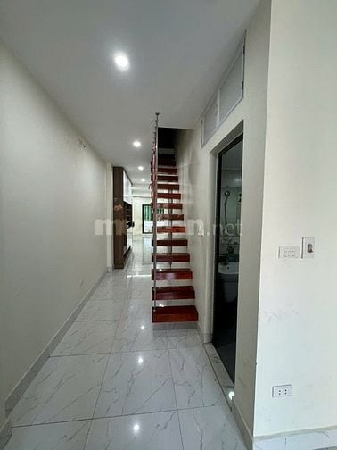 Bán nhà ngõ Cống Trắng, Khâm Thiên, DT 57m2, 6 tầng, thang máy