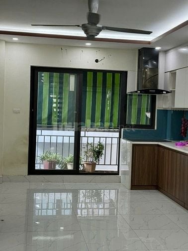 Bán nhà ngõ Cống Trắng, Khâm Thiên, DT 57m2, 6 tầng, thang máy