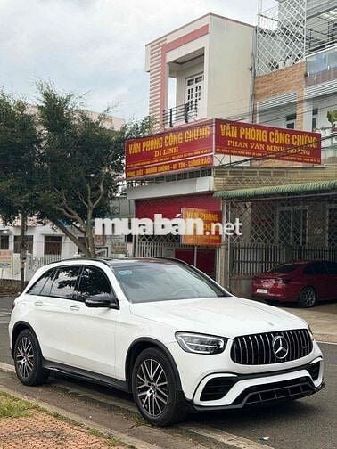 Mercedes Benz GLC Class 2022 - 45000 km