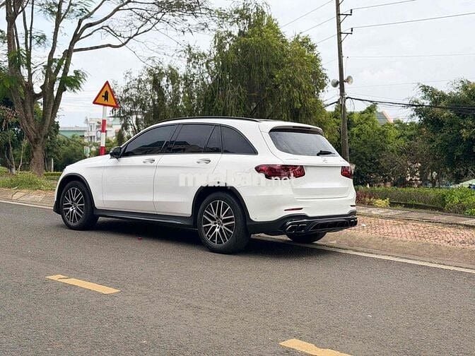 Mercedes Benz GLC Class 2022 - 45000 km