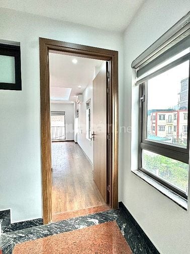 Bán nhà 36m 6 tầng Cự Khối ô tô thông vào nhà 