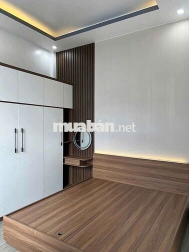 NHÀ RỘNG - HẺM 2 NGUYỄN VIỆT HỒNG