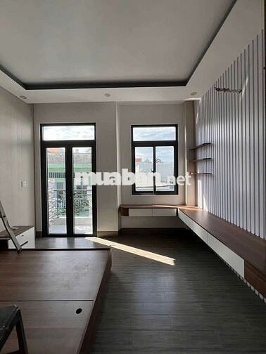 NHÀ RỘNG - HẺM 2 NGUYỄN VIỆT HỒNG