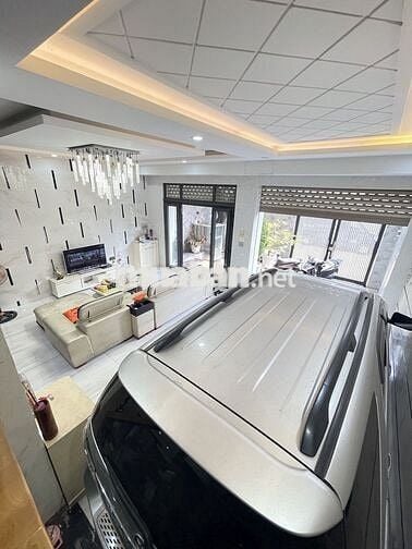 Hiếm nhà chính chủ 109tr/m2 đường Lê Văn Quới. Ngang 7 dài 22. 4tầng