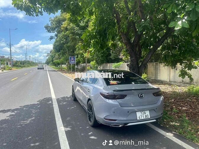 Mazda 3 2020 1.5L Luxury - 150 km