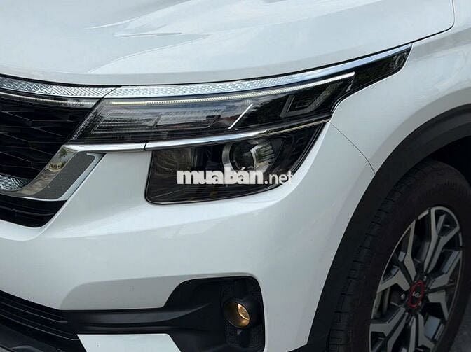 Kia Seltos Luxury màu Trắng